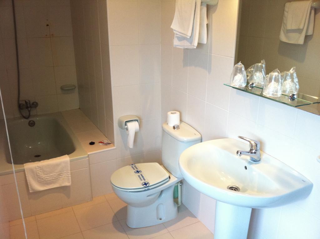 Don Hotel Cangas Zimmer foto